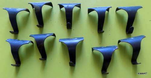 10Pcs - Metal Picture Photo Frame Hanger - S Shape Rail Moulding Hanging Hooks (Pkt3)