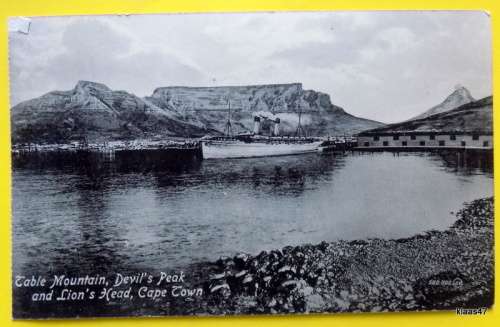 Cape Town Valentine and Sons - Photographic Postcard Souvenir Booklet - with 8 postcards (1916)