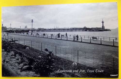 Cape Town Valentine and Sons - Photographic Postcard Souvenir Booklet - with 8 postcards (1916)