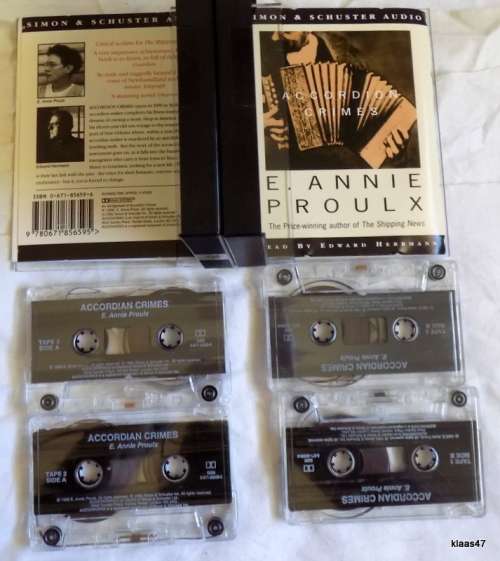 Accordion Crimes  - E. Annie Proulx - 4 cassette tapes - Simon and Schuster Audio