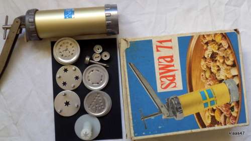 Vintage - SAWA 71 - BISCUIT/COOKIE GUN - In Original Box
