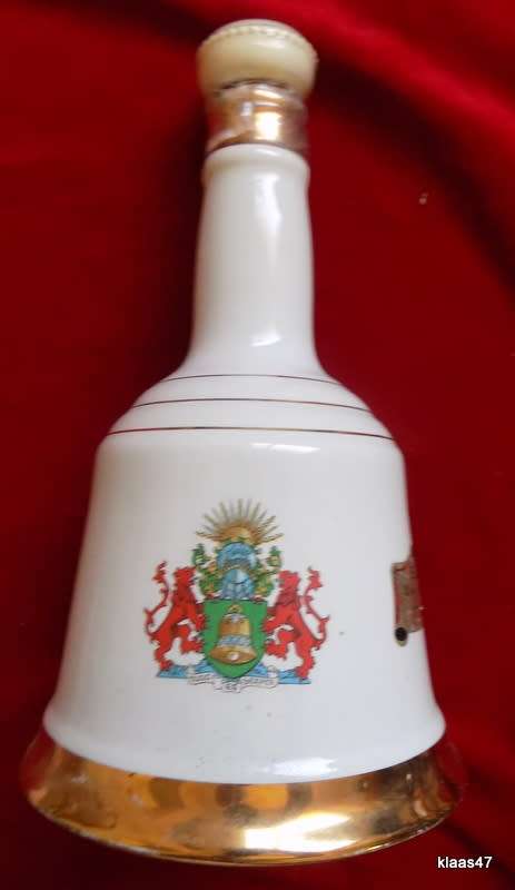 Commemorative Porcelain Decanter - Empty - Wade - Prince Andrew and Miss Sarah Ferguson - 1986