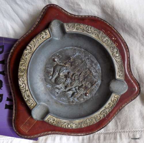 Vintage - Ornate Bas Relief Metal Ashtray - On a base - O. Godi and C. - Prato