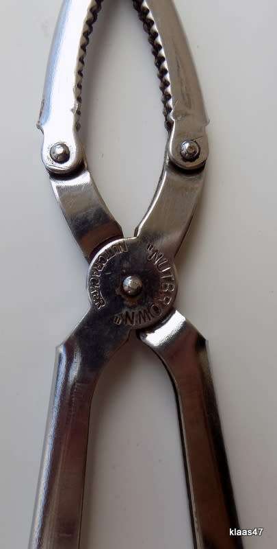 Vintage - Nutbrown - Nut Cracker - Made in England
