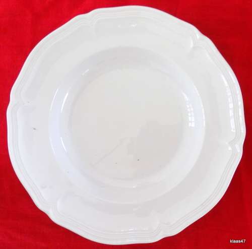 Villeroy Boch - Manoir - (VitroPorcelain, Luxembourg) - Deep (Soup) plate - 23cm diameter