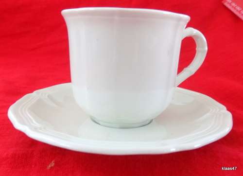 Villeroy Boch - Manoir - (VitroPorcelain, Luxembourg) - Espresso Cup and Saucer  (100ml)