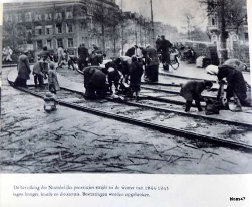Aanschouw de jaren - 1900-1950 - Een halve eeuw in beeld : Dr Jane de Iongh en Drs M Kohnstamm