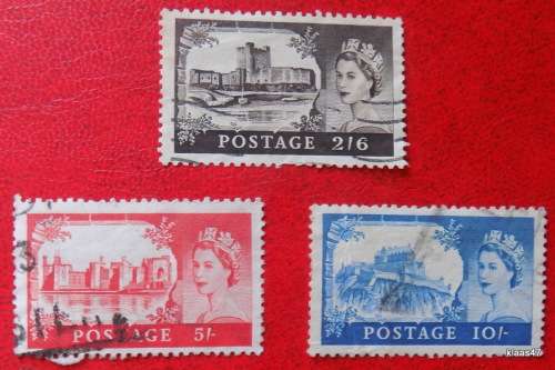 GB - Castle High Value series - Elizabeth II - 2/6, 5/-, 10/-  (3 used stamps)