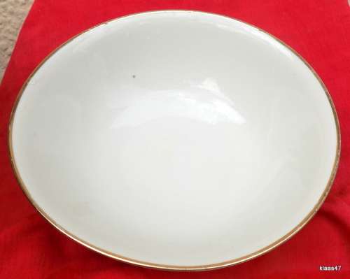 Hutschenreuther - Arzberg - White Soup/Cereal Bowl with Gold Trim - 22cm Diameter