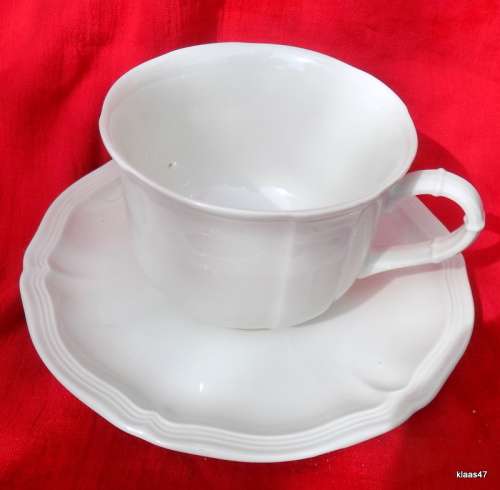 Villeroy and Boch: Manoir - Tea Cup and Saucer (200ml) - (VitroPorcelain, Luxembourg)
