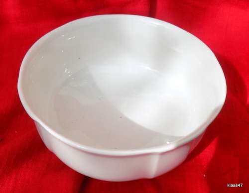 Villeroy Boch - Manoir - (VitroPorcelain, Luxembourg) - Dessert Bowl - 12cm diameter