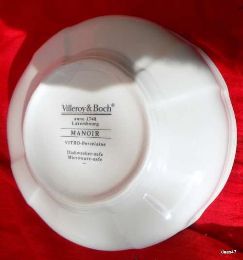 Villeroy Boch - Manoir - (VitroPorcelain, Luxembourg) - Individual Bowl - 15cm diameter