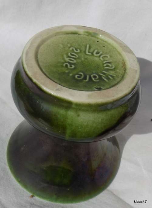 Small Green Lucia Ware vase - No 2002 - 9cm High - 8.5cm Top Diameter