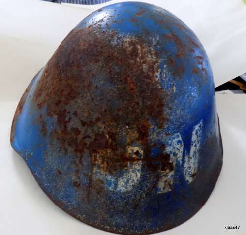 Old UN Peacekeeping Helmet - Steel shell only - no inner.  Very rusty.  See pictures.