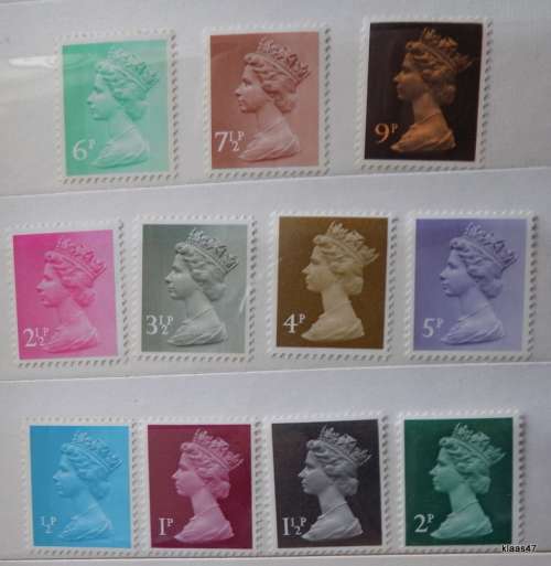 GB- Queen Elizabeth II - Machins - 11 unused unhinged stamps