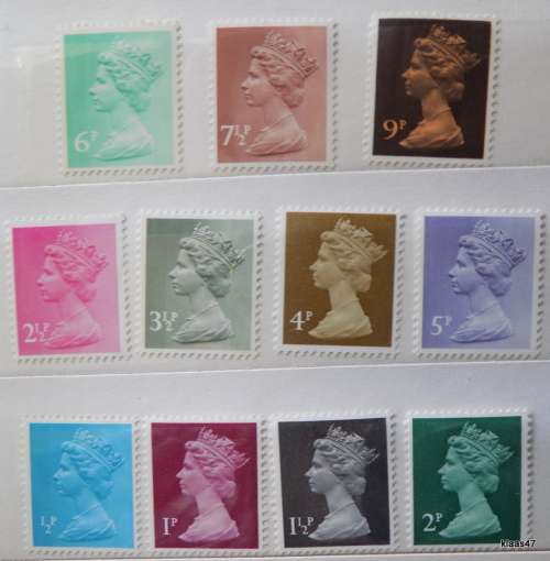 GB- Queen Elizabeth II - Machins - 11 unused unhinged stamps