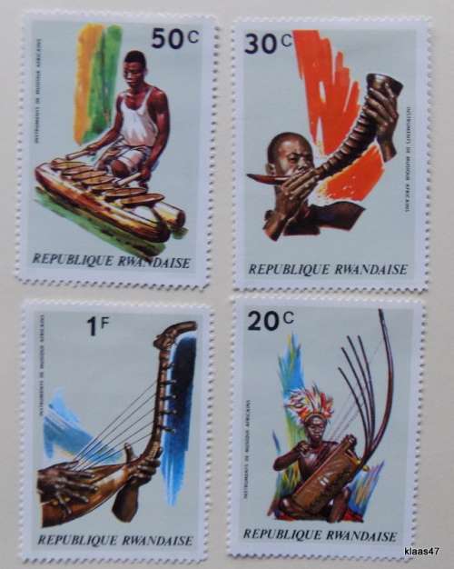Rwanda - 1973 - Musical instruments - 4 unused hinged stamps