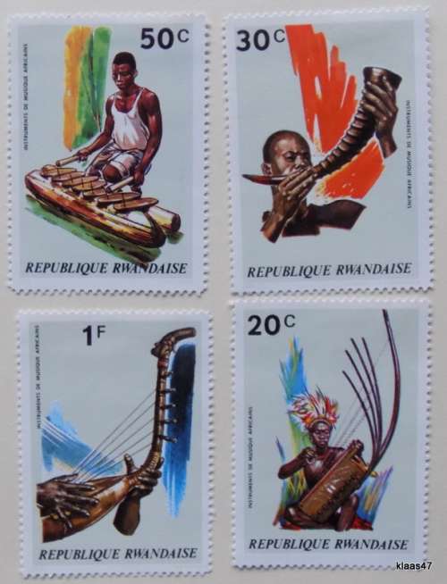 Rwanda - 1973 - Musical instruments - 4 unused hinged stamps