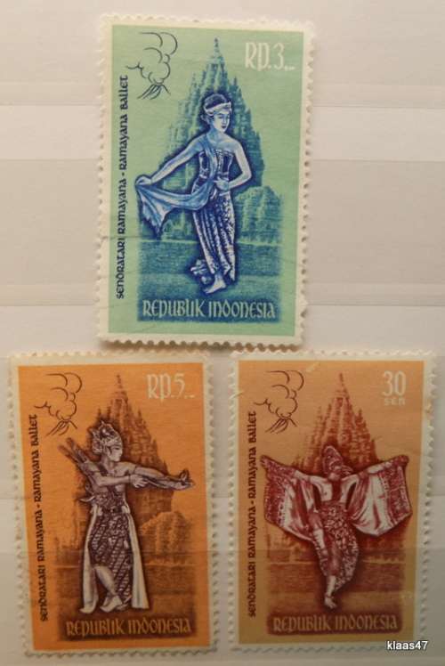 Indonesia - 1962 - Ramayana ballet dancer - 3 Unused hinged stamps - Some rust spots