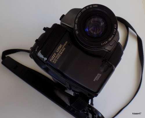 Vintage - Sanyo - VM-EX22P - 8mm Camcorder - 10x Zoom  **Suitable for Display or Prop**