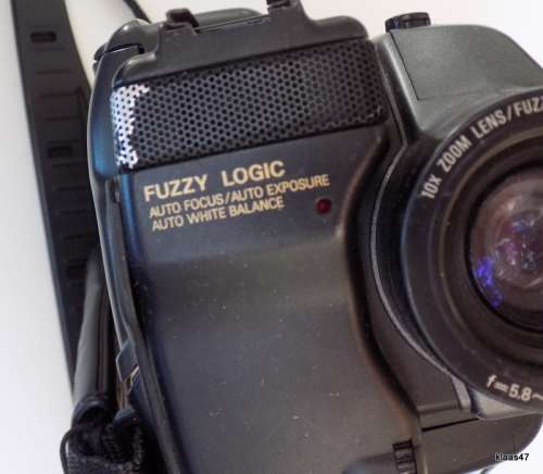 Vintage - Sanyo - VM-EX22P - 8mm Camcorder - 10x Zoom  **Suitable for Display or Prop**