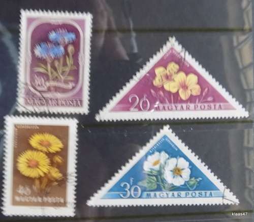 Hungary - Mixed Lot of 4 cancelled hinged stamps - Theme: Flowers