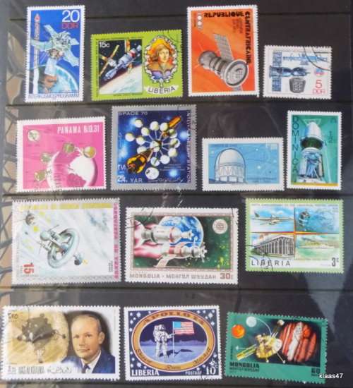 Mixed Lot of 14 Cancelled stamps - Theme: Space