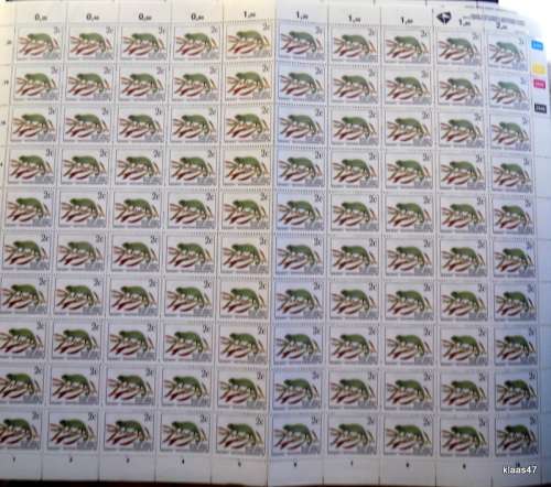 RSA - 1993 - Chameleon - Full Sheet of 100 x 2c - Unused - Folded