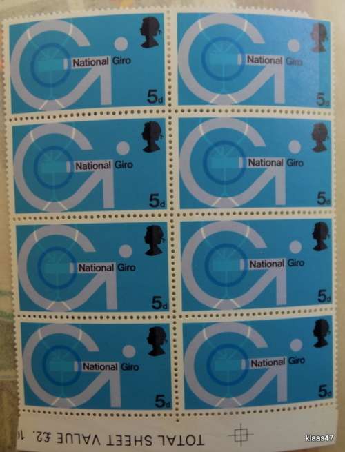 GB - 1969 - Post Office Technology (National Giro) - Block of  8 Unused stamps