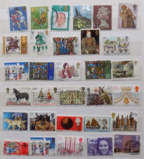 GB - Mixed lot of 31 stamps (some on paper and some hinged)