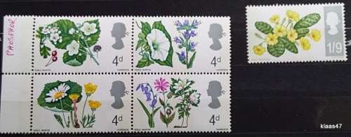 GB - 1967 - Flowers - 5 Unused stamps (Block of 4 plus 1)