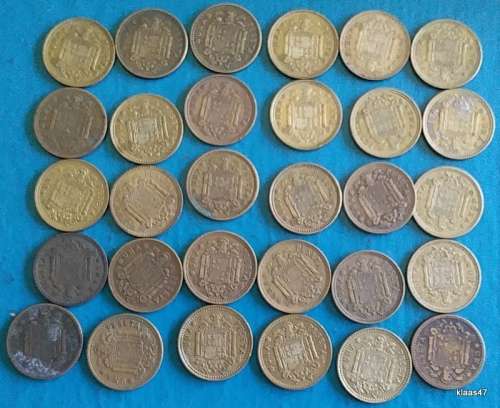 Spain - One Peseta x 30 - 1947x2 1953x3 1963x1 1966x24 - Aluminium-bronze