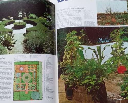 The Small Garden - John Brookes - Hardcover