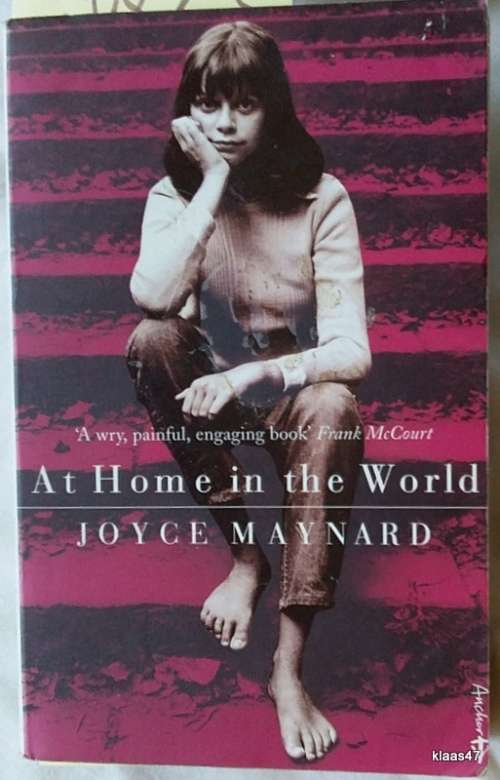 At Home in the World - Joyce Maynard - Paperback