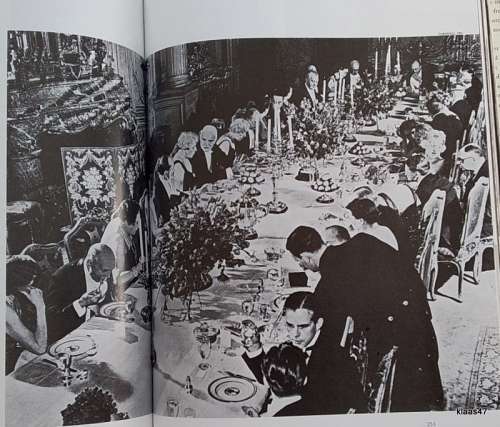 The Very Rich - Joseph J. Thorndike, Jr - Hardcover - A History of Wealth - Bonanza Edition 1981