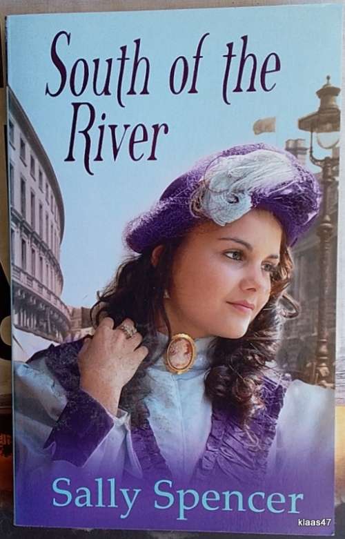South of the River - Sally Spencer - Paperback