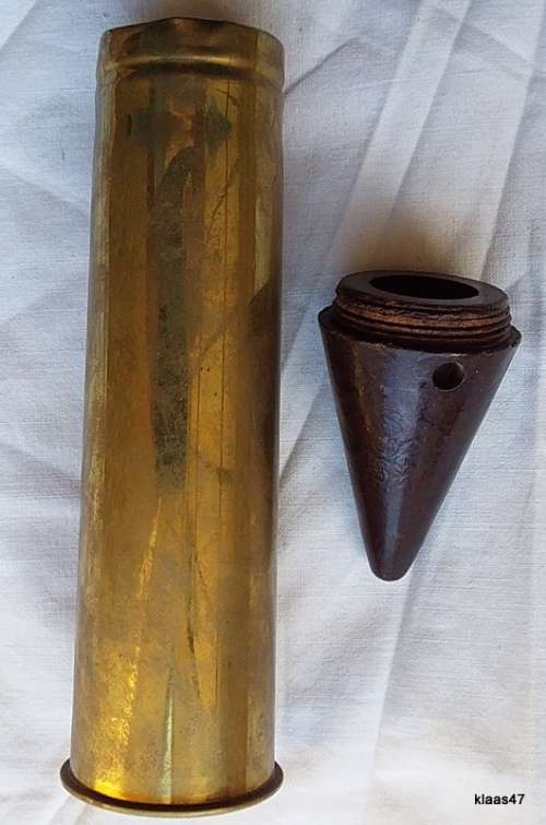 Brass Shell Casing - N 1943 - Lot 322 - 2PRNOIMKII - Base Diam 4.6cm 15.5cm High