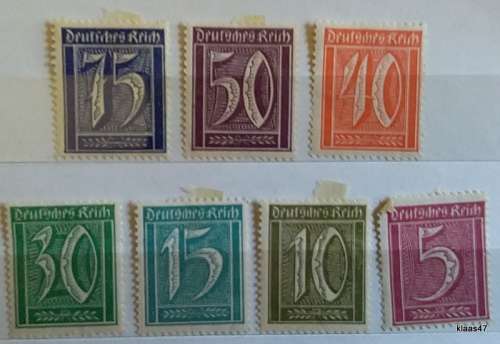 Germany - Deutsches Reich -1921/22 - Large Number Definitive - 7 Unused Hinged stamps