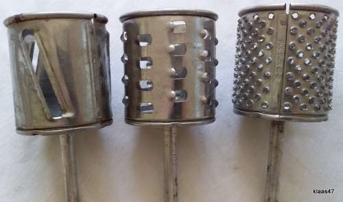Retro Moplen Italy 1960s Universal Grater/shredder with 3 metal drums and Non-slip Suction Cup base