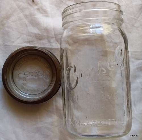 Vintage - Consol Jar - With Cup and Oz Measurement - Glass Top and Original Ring