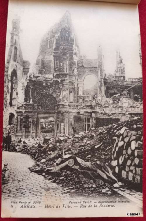 17 Post Cards - WW1 (1914-1916) - Arras:  After The Bombardement - 15 in book form 2 loose