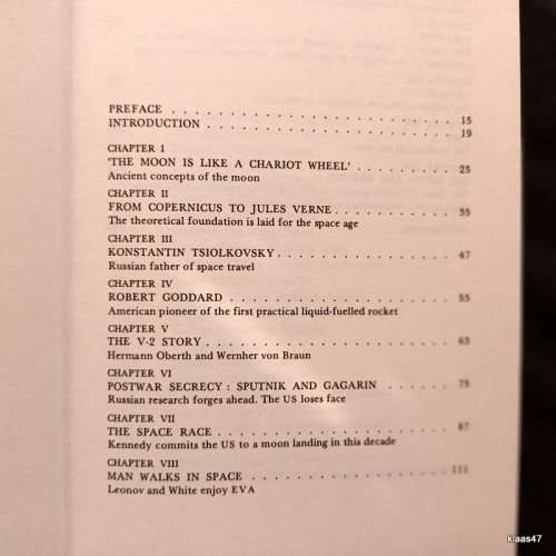 Man on the Moon: The March of History - John M Mansfield - Hardcover