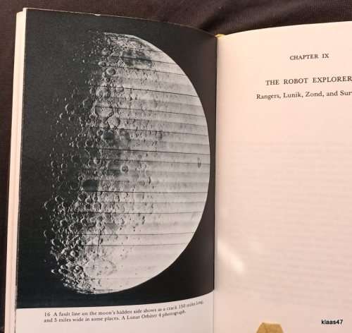 Man on the Moon: The March of History - John M Mansfield - Hardcover