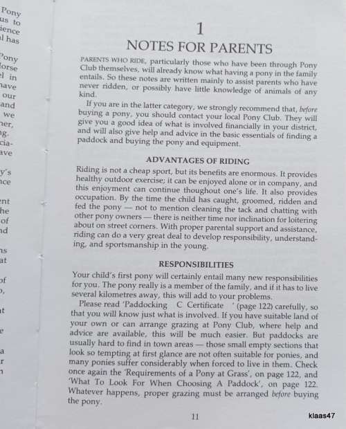 Pony Club Manual No 1 (Revised Edition) - Elaine Knox-Thompson and Suzanne Dickens - Paperback