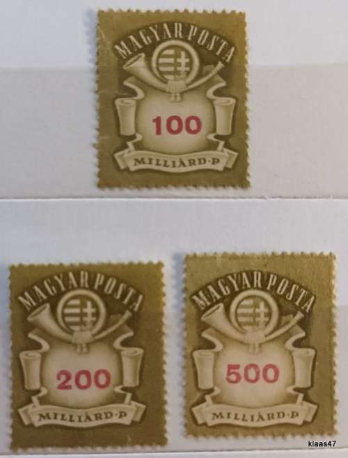 Hungary - 1946 - Arms and Post Horn - 3 Unused Hinged stamps