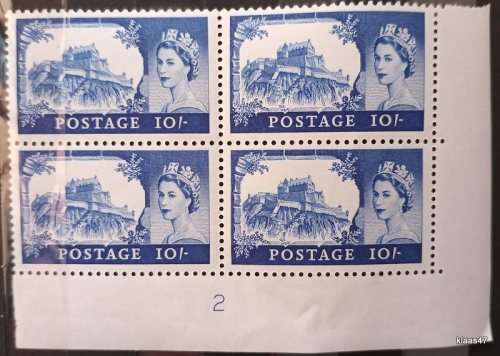GB - 1955/68 - Castle High Values - Elizabeth II -  Set of 4 Blocks of 4 Mint stamps (No W/mark)
