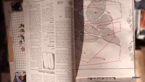 The Australian Women`s Weekly - Handmade - Country Style Issue (Pattern Sheet enclosed)