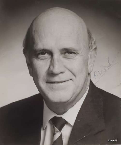 Large Black and White Unframed Photo of F W de Klerk