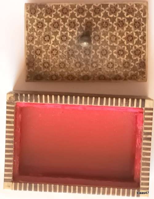 Vintage Trinket Box - Velvet lined