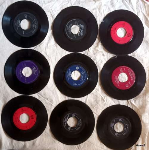 Mixed Lot of 9 Seven Singles by Various Artists